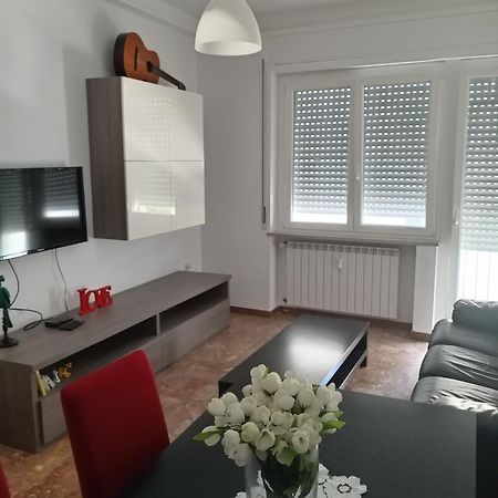 Love House - Apartment On The Beach 佩斯卡拉 外观 照片